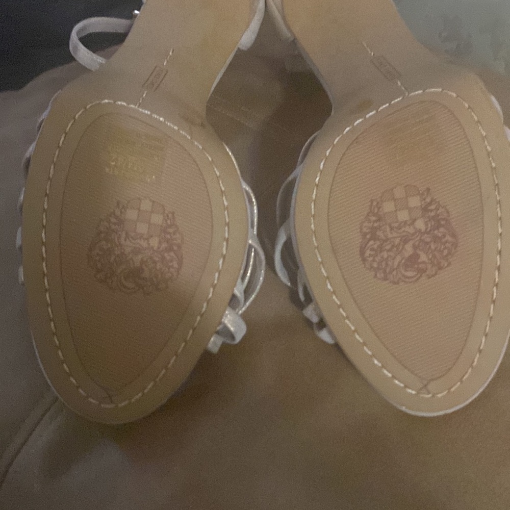 NWOB -Vince Camuto heels - Picture 4 of 12